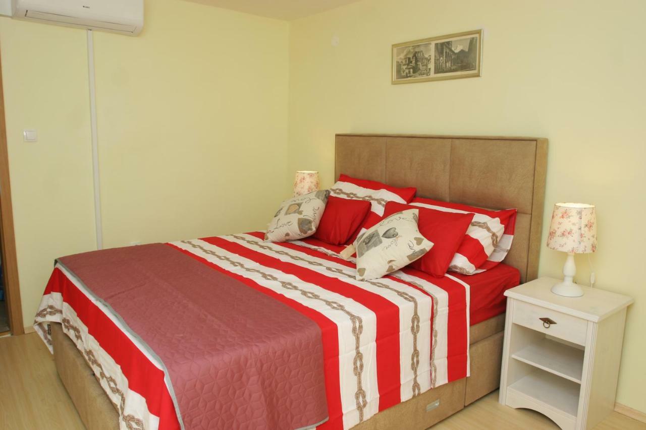 Sara Cosmo Split Apartment Ngoại thất bức ảnh