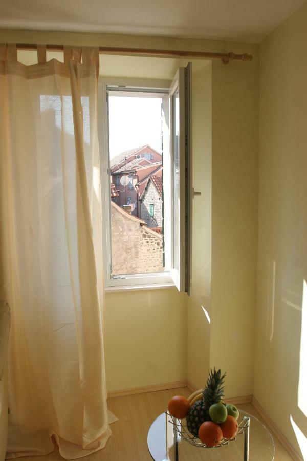 Sara Cosmo Split Apartment Ngoại thất bức ảnh